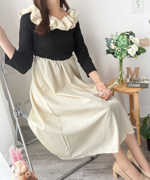 Dewlily ワンピース 肌見せがさりげなく上品にまとまる フリルオフ