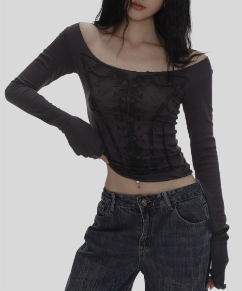 lilful tシャツ コルセットデザインプリント オフショルピチロンT