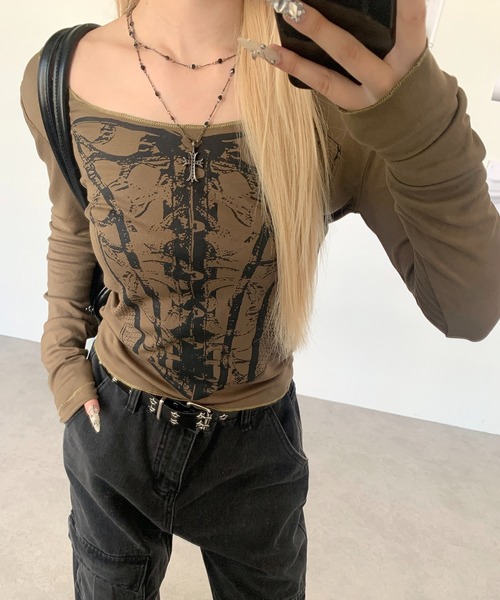 lilful tシャツ コルセットデザインプリント オフショルピチロンT