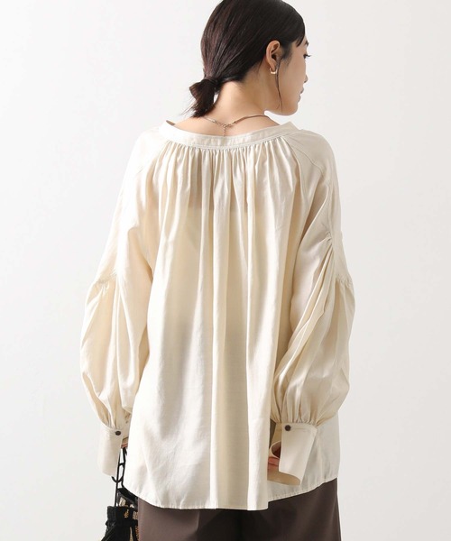 mmy様 ブラウス 38クリーム Gready Brilliant（グレディブリリアン） ブラウス シャツ スキッパー