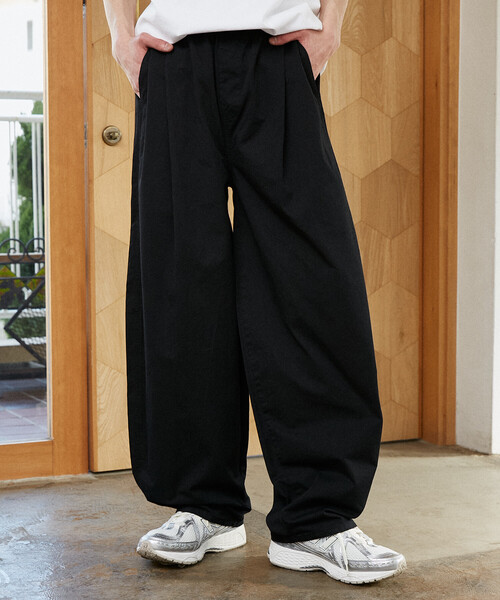 AKARI TACHIBANA U trouser ヘンプ　パンツ　ブラック PUBLUX（パブリュクス） パンツ LOVE POP STUDIO タックカーブパンツ