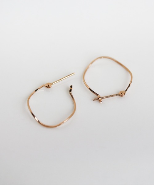 cui-cui（キュイキュイ） ピアス ゴールド ウェーブ スナップ フープ