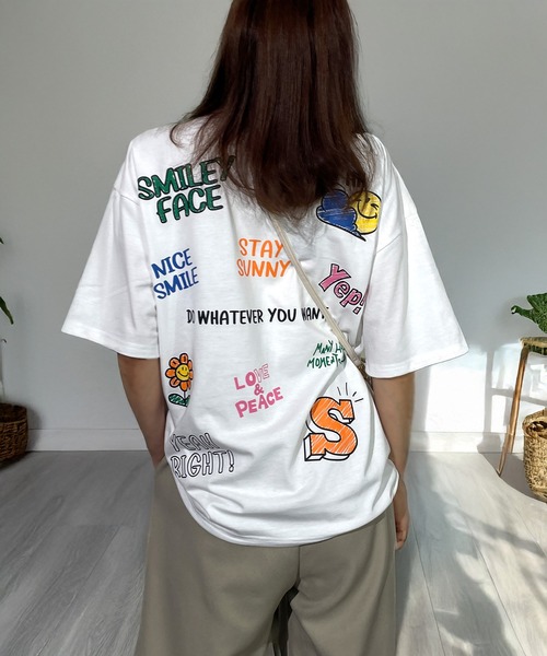 y2k 平成ギャル ヴィヴィアン カラフルグラフィック ホワイトTシャツ y2k 平成ギャル ヴィヴィアン カラフルグラフィック ホワイトT