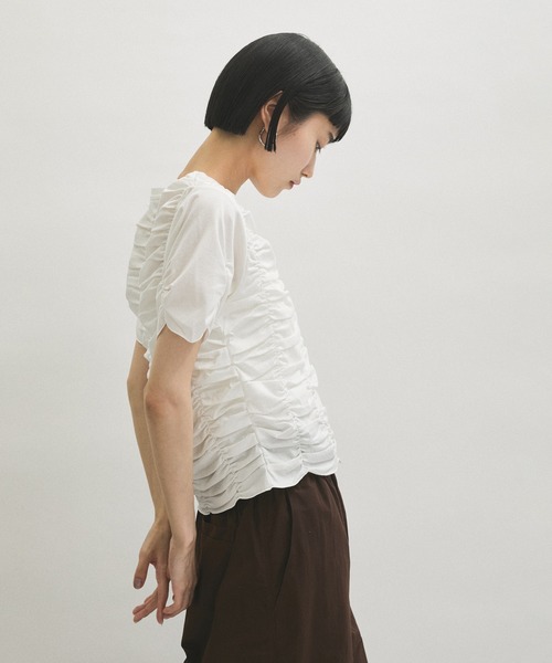 アダムエロペ【サステナブル】シャーリングTEE ADAM ET ROPE' tシャツ 「サステナブル」シャーリングTEE