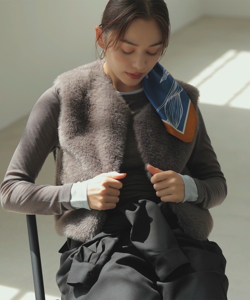 ビス　ファーベスト　ベスト　新品未使用❣️ VIS（ビス） ベスト ジレ アソートファーショートベスト レディース
