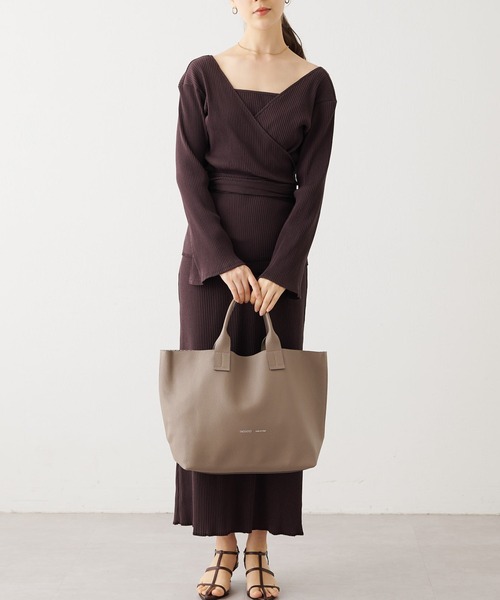 IACUCCI（イアクッチ） ハンドバッグ FREE サンドベージュ レディース