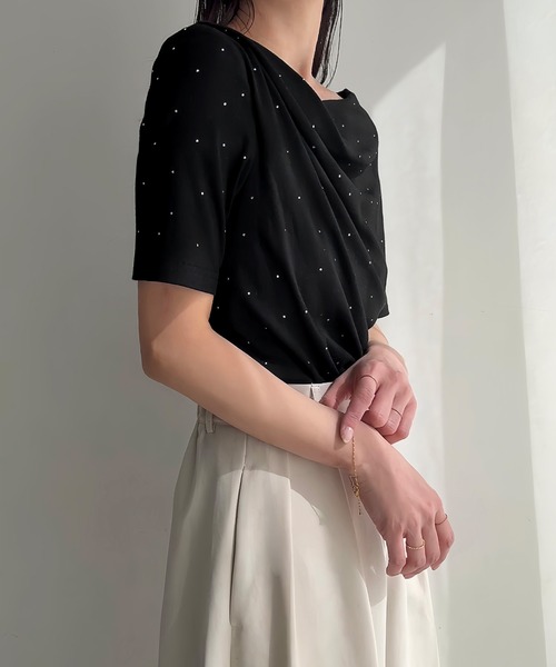 JUNOAH（ジュノア） tシャツ ラインストーン半袖ドレープトップス