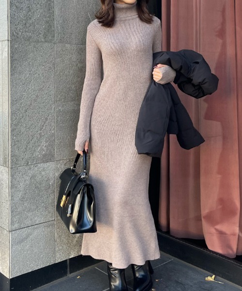 AMBIENT（アンビエント） ワンピース タートルネックフィンガーホール