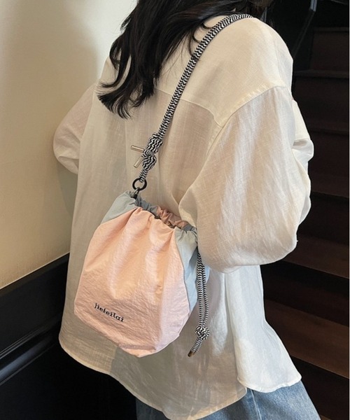 専用です。ロルナ　美品　ショルダーバック　巾着 lit.Cy（リットシー） ショルダーバッグ バッグ バイカラー ドロスト