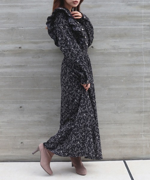 CECIL McBEE（セシルマクビー） ワンピース 花柄ピンタックフリル