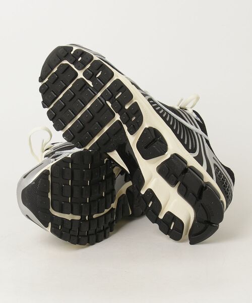 NIKE（ナイキ） スニーカー ズーム ボメロ 5 メンズ : ZOZOTOWN Yahoo