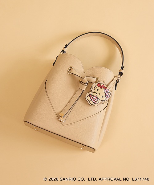 sanrio（サンリオ） ショルダーバッグ バッグ 「HELLO KITTY×VIS