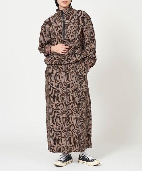 THOUSAND MILE セットアップ HALF ZIP T-SHIRT ＆ SLIT SKIRT