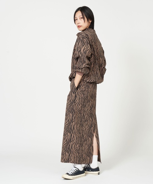 THOUSAND MILE セットアップ HALF ZIP T-SHIRT ＆ SLIT SKIRT