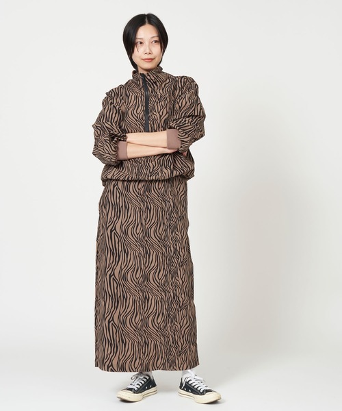 THOUSAND MILE セットアップ HALF ZIP T-SHIRT ＆ SLIT SKIRT