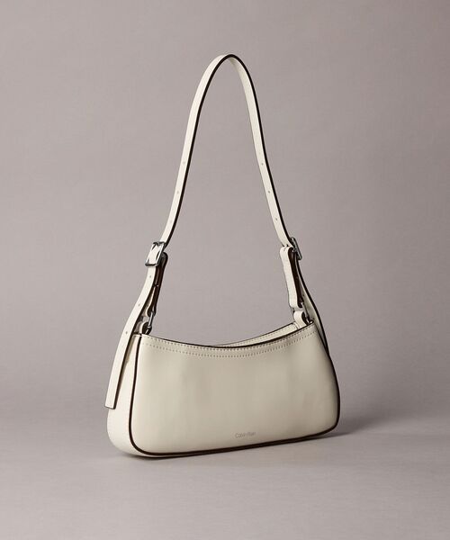 カルバンクライン ショルダーバッグ 白　モノグラム CKメタルロゴ　財布　ホワイ Calvin Klein - 【日本未入荷】Calvin Klein ショルダーバッグ