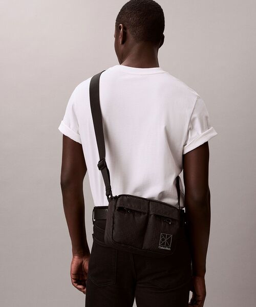 Calvin Klein（カルバン・クライン） ショルダーバッグ クロスボディ
