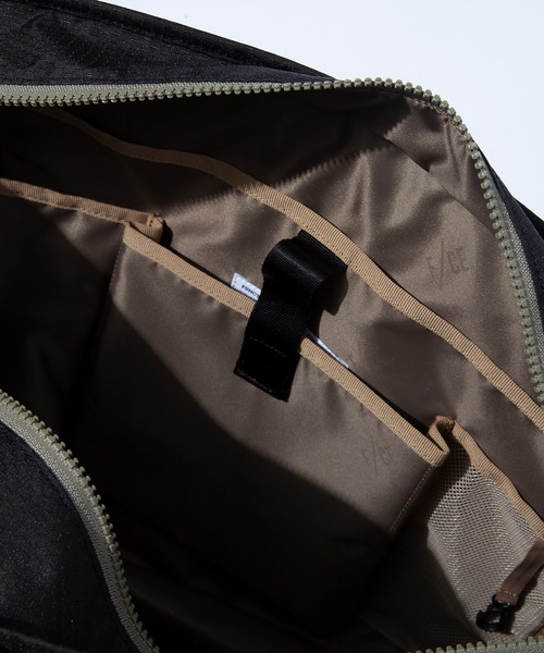 F/CE. ROBIC COURIER /ロービック クーリエ ショルダーバッグ F/CE. （エフシーイー）の「F/CE. ROBIC COURIER / エフシーイー