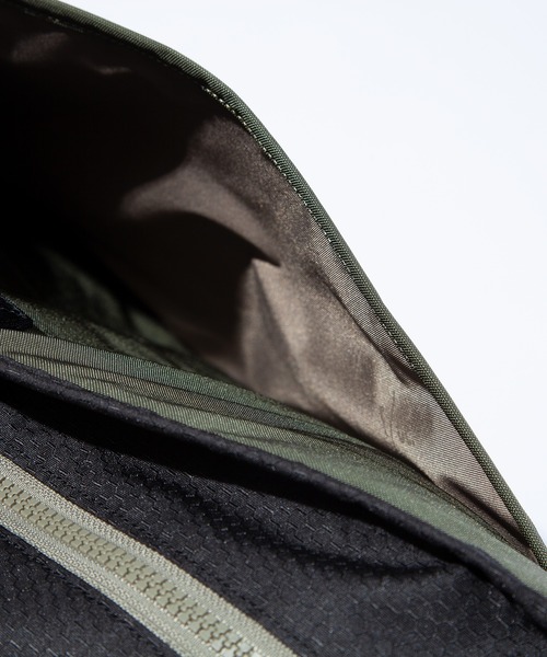 バッグ F/CE. LIGHTWEIGHT COURIER SHOULDER BAG F/CE. / LIGHTWEIGHT COURIER SHOULDER BAG | distrad