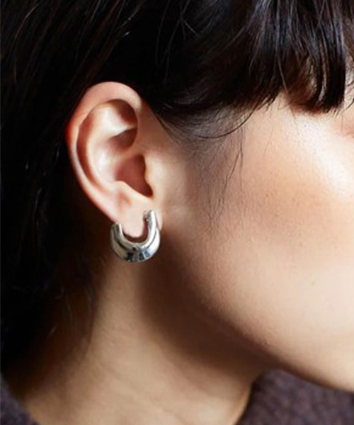 nothing and others ピアス Nothing And Others ピアス and Others/Step line Pierce