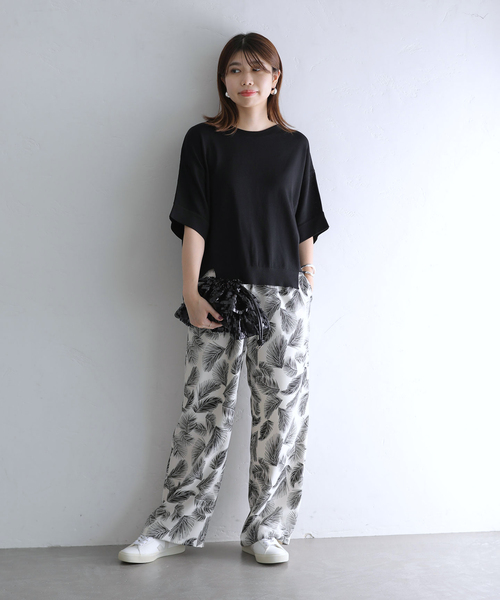 La TOTALITE ワイドパンツ 新品 タグ付き La TOTALITE パンツ リーフプリントワイドパンツ レディース