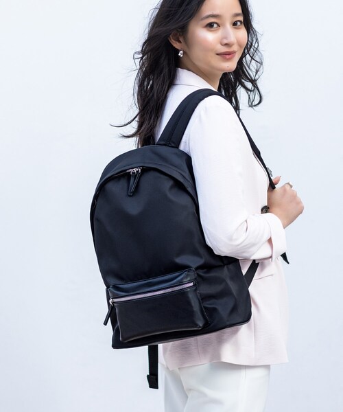✨美品・完売品✨ディーゼル リュック ブラック デイパック コーティングナイロン DIESEL（ディーゼル）の「レディース ナイロン バックパック