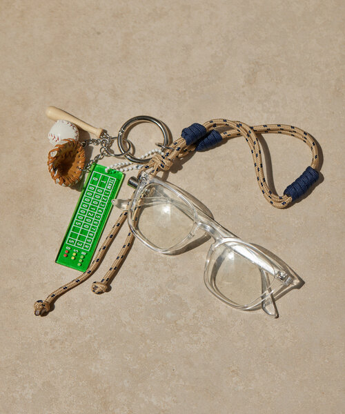 No.142フェザー with ヒノキチップチャーム‪·̩͙꒰ঌ 手芸パーツ 『ファスナーチャーム スクエアM ブラックニッケル FCN-12