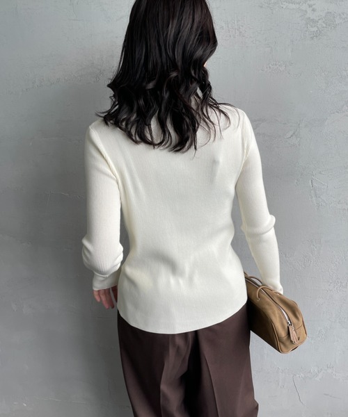 FRED PERRY（フレッドペリー） ニット セーター 別注 ワンポイントロゴ