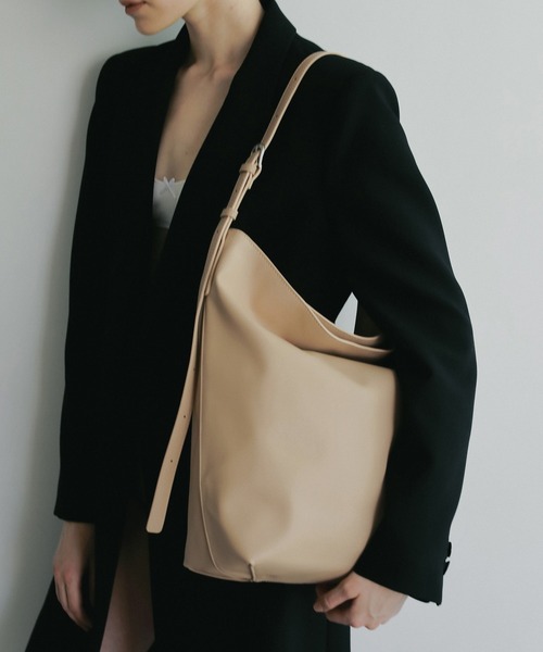 ZOZO限定】macoto×EFOLE / レザーワンショルダーバッグ 【公式通販】