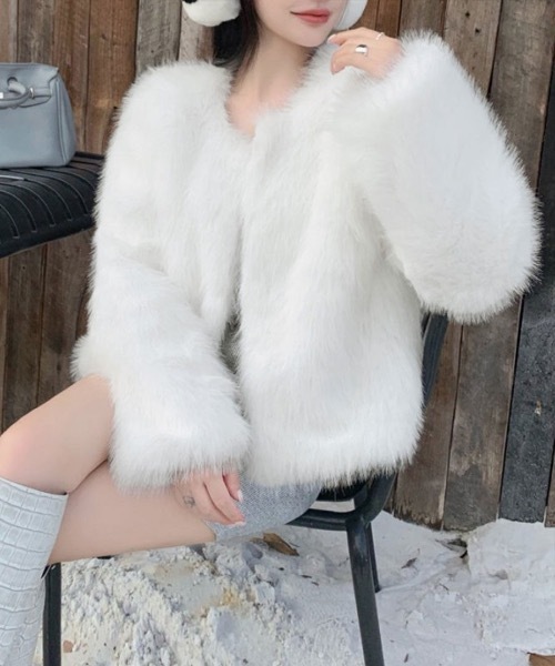 ホワイトファーショートコート ホワイトファーショートコート