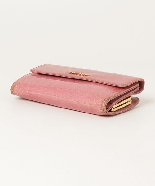 miu miu 二つ折り財布 がま口 クロコ型押し ピンク miu miu（ミュウミュウ） クロコ型押し がま口 財布 - ピンク