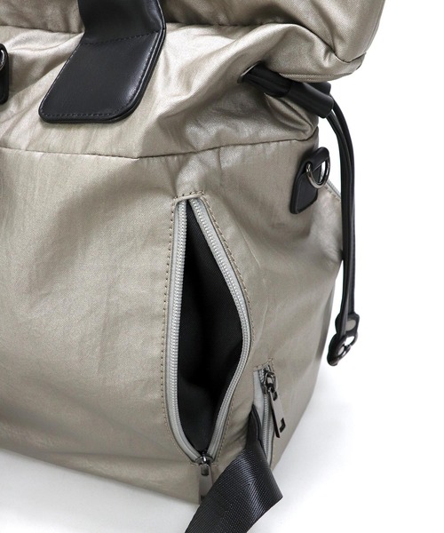 Bermosa デイバック リュック 多ポケット 2WAYリュックサック