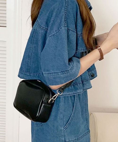 ブラックレザー ショルダーバッグ ポーチ付き PRADA（プラダ） 【超美品】プラダ ポーチ付 ショルダーバッグ レザー