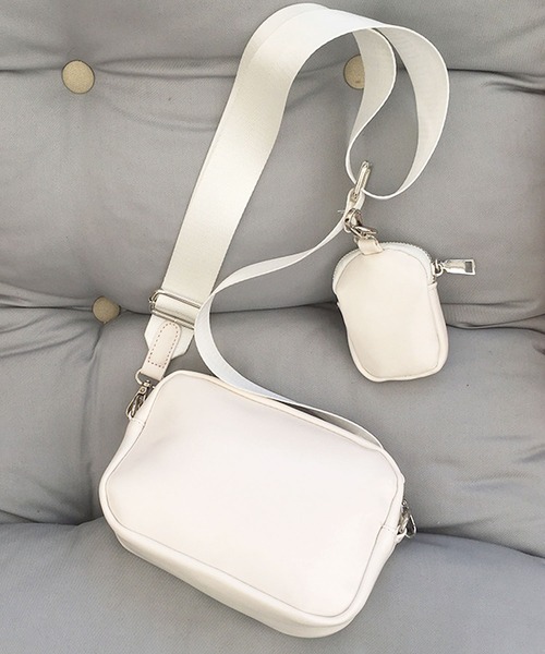 ヨンファ YONFA  スクエアショルダーバッグ レザー 白 ショルダーバッグ バッグ square leather shoulder bag／PUスクエア