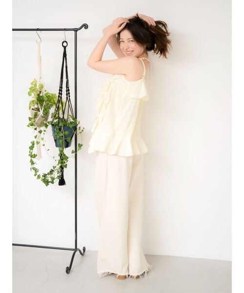 再入荷＼SALE15%OFF+2点購入で10%OFFクーポン有／1〜3日以内に発送/Ungrid アングリッド  コットンフリルキャミ 112530461101 112540460801  キャンセル返品不可 Ungrid 再入荷/即日発送/＼SALE15%OFF／Ungrid アングリッド