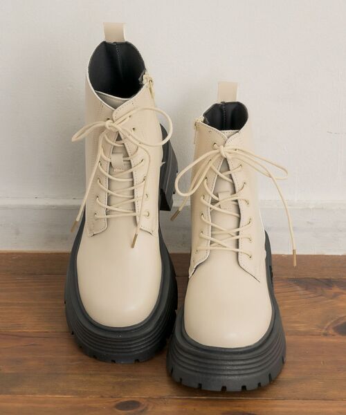 「RETRO GIRL」 ショートブーツ MEDIUM オフホワイト レディース_画像5