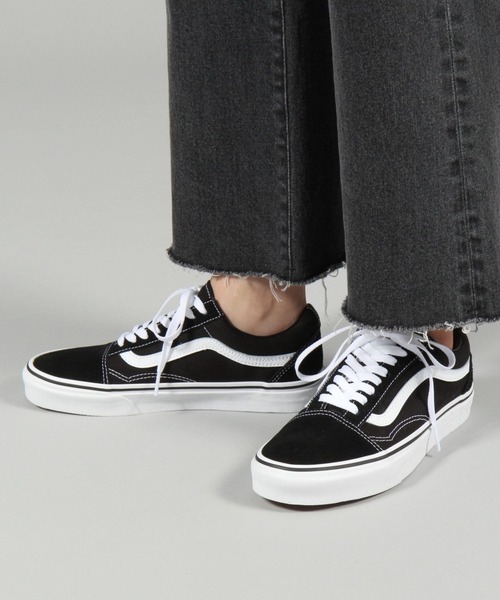 VANS レディーススニーカー ブラック VANS 「VANS」 ローカットスニーカー MEDIUM ブラック