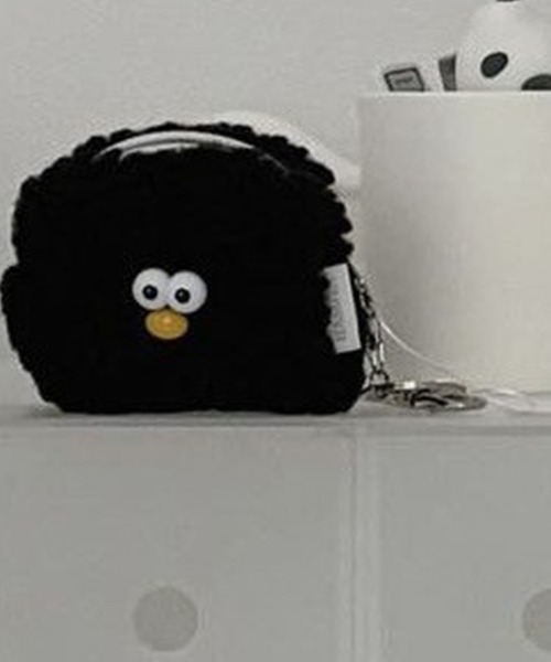 LYEON（リヨン） ポーチ ふわふわボアモンスタージップポーチ