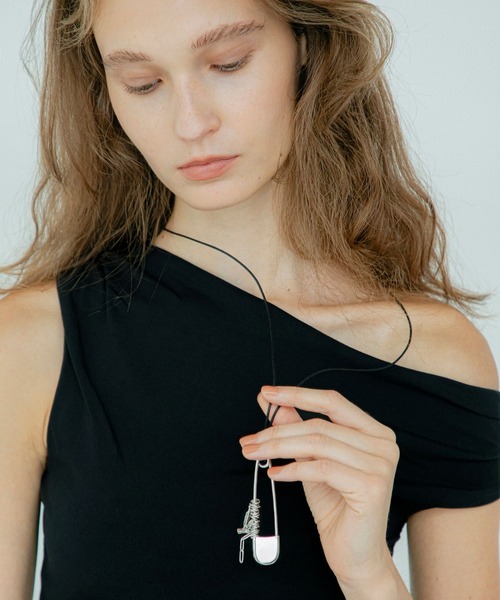ネックレス LAPUIS(ラピュイ)Coil charm pin necklace レディース_7