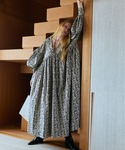 ワンピース ヴィンテージフラワーボリュームワンピースの詳細画像1