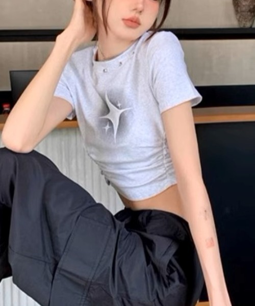 tシャツ A'GEM/9 × .kom 「.KOM/ドットケーオーエム」 背中レース 羽半袖Tシャツ レディース A'GEM/9 × .kom 『.KOM/ドットケーオーエム』 レースストールT