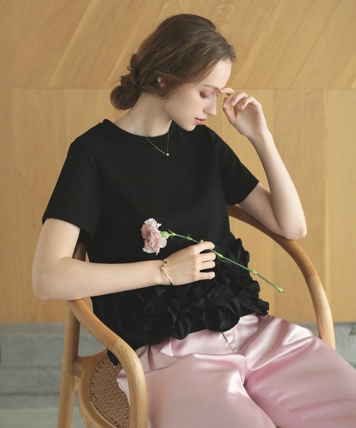 【新品未着用】meraki ヘムラインデザインTシャツ MERAKI（ファッション） tシャツ ヘムラインデザインTシャツ