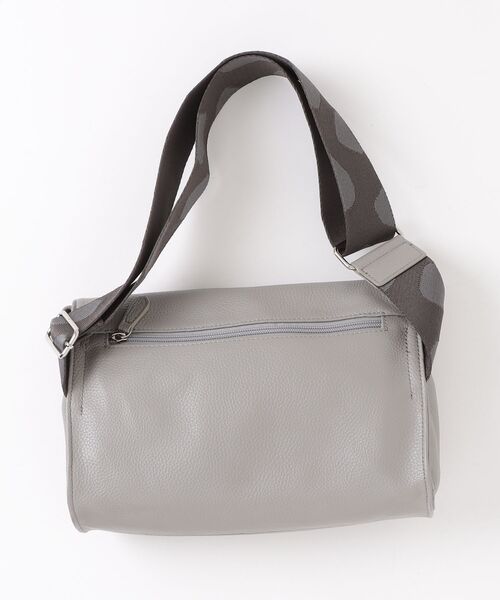 ear PAPILLONNER（イア パピヨネ） ショルダーバッグ FREE グレー系