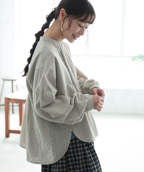 soulberry（ソウルベリー） ブラウス シャツ つづる刺繍ブラウス