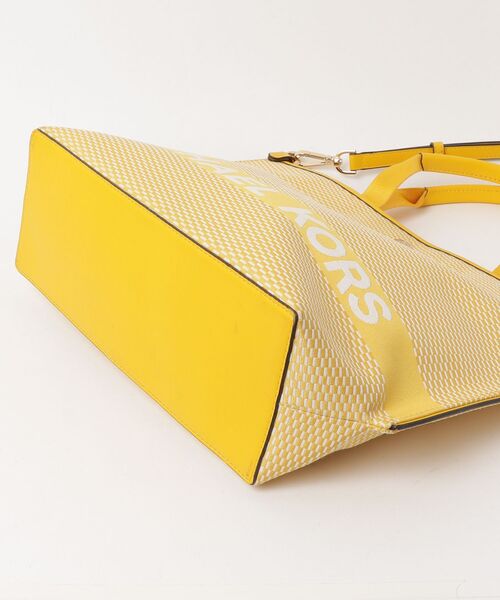 「MICHAEL KORS」 2WAYバッグ FREE イエロー系その他 レディースの画像
