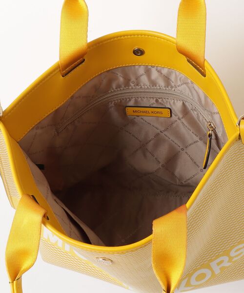 「MICHAEL KORS」 2WAYバッグ FREE イエロー系その他 レディースの画像