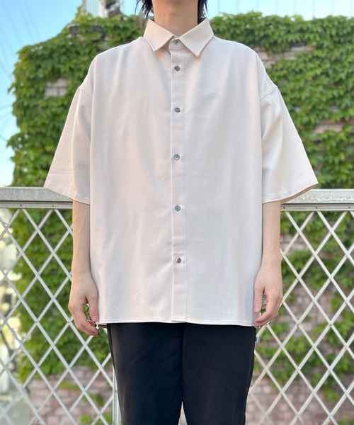 CLANE 半袖ブラウンシャツ ボリュームスリーブ CLANE 半袖ブラウンシャツ ボリュームスリーブ 3月7日(金)発売