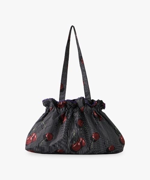 極美品タグ付き　ANNA SUI チェリー総柄遮光率99.9%晴雨兼用パラソル傘 チェリープリント晴雨兼用(トップフラット折りたたみ傘)