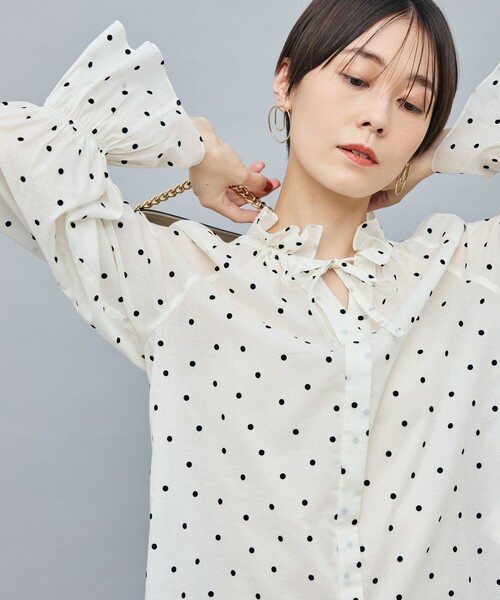 ブラウス シャツ ドットフロッキーフリルネックブラウス レディース