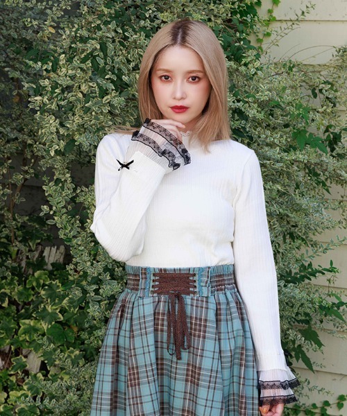 美品 フォクシー カシミヤ100% レース ベルベッド ケーブルニット セーター axes femme（アクシーズ ファム） ニット セーター リボン×チュール